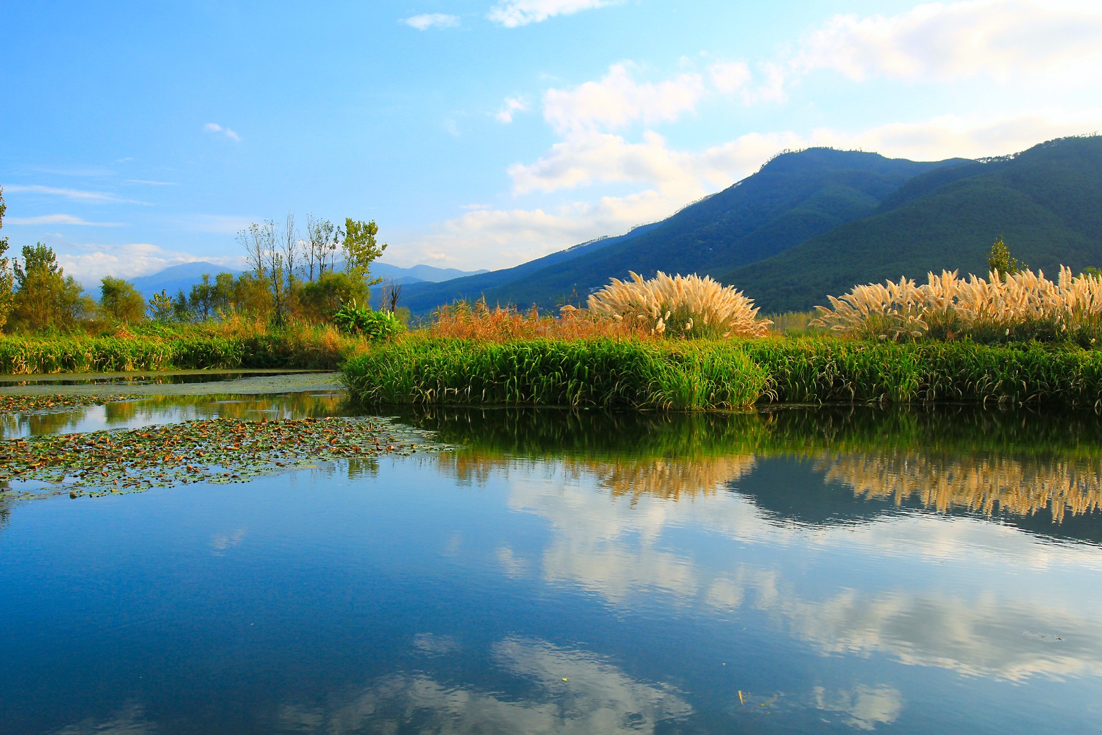 西昌邛海美景:独居一方山水,享受盛世清欢