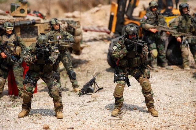 百玩不腻的三角洲特种部队还记得吗