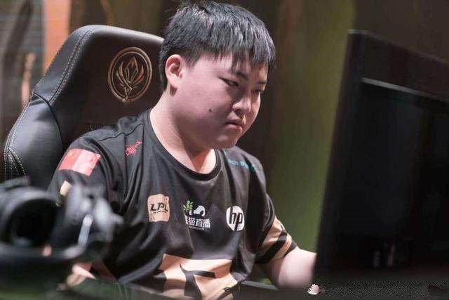 亚运会电竞项目预选赛昨日在香港开打,LPL战