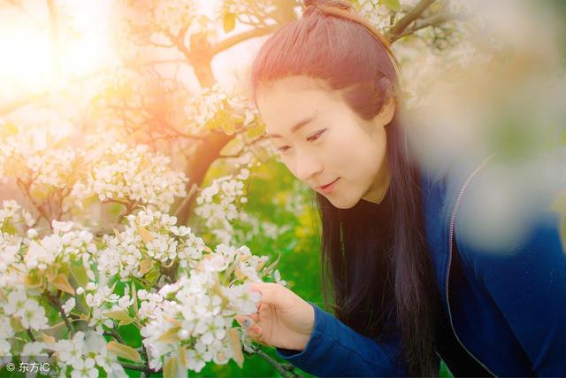 单恋一个人的说说心情,句句伤感,想念却不敢打扰