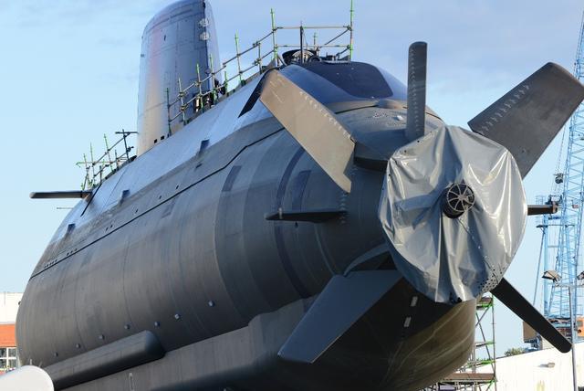 据媒体报道,新加坡从德国进口了4艘先进的218sg型潜艇,并且获得了生产