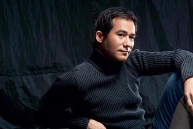 他是反派专业户,出道与周润发飙戏,娶小20岁娇妻,今成人生赢家|李子雄