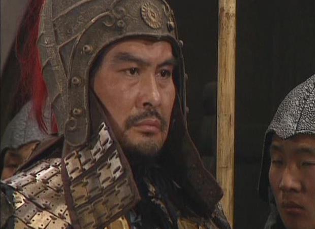 歼15单价4亿人民币, 歼20要7亿一架? 战斗机到