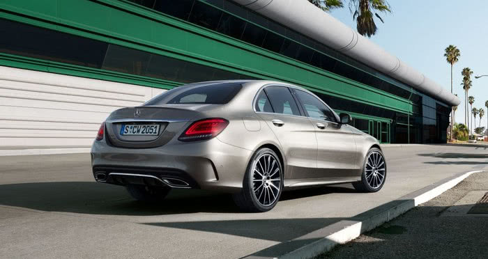 你没看错,这款奔驰C260只有1.5T的排量,不过它