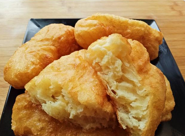 油条的最新做法,不发面,不揉面,香甜酥脆,味道纯正