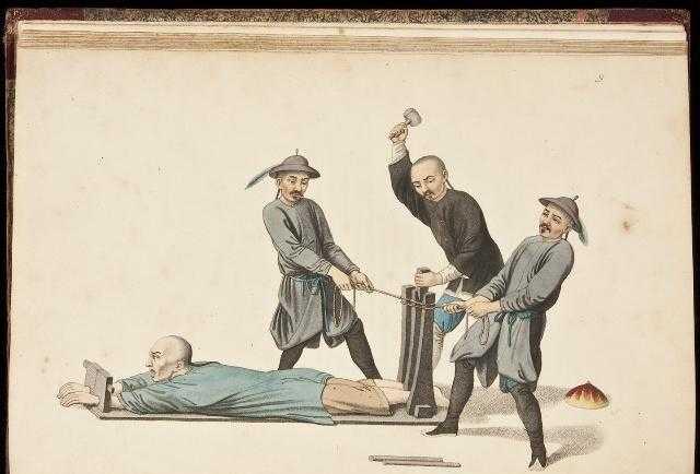 充军在明代甚至比流放还要严重,流放在明代还可以减刑,但充军之法事关