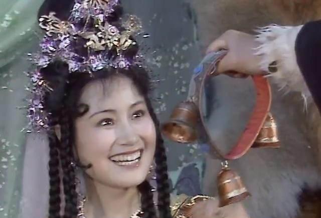 紫金铃对于紫金铃的记载,《西游记》称,「道祖烧丹兜率宫,金铃抟炼在