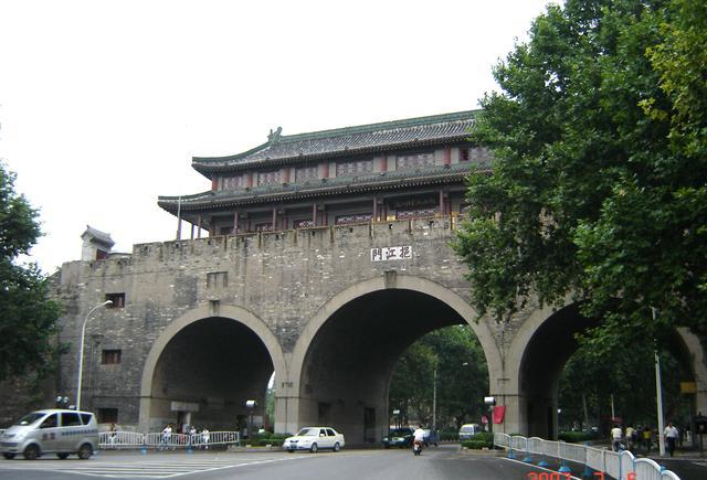 徒步走遍南京古城墙(四):定淮门-挹江门-仪凤门-阅江楼段|阅江楼|城墙|凤门_新浪新闻