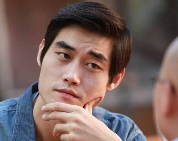 万万没想到:本煜不仅是rng铁粉,还是lpl解说管泽元的亲戚!