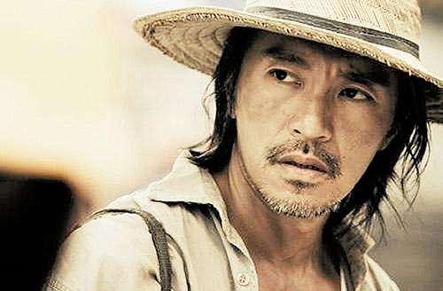 香港男星片酬排行:成龙第二,第一位估计上百亿