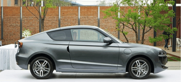 国产又推新款电动超跑, 帅到掉渣, 充电一次能用一周, 仅售15万