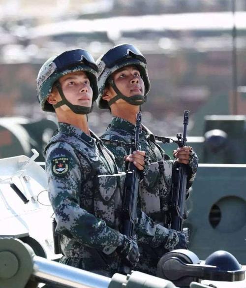 看完这组解放军单兵装备,你想说点什么?