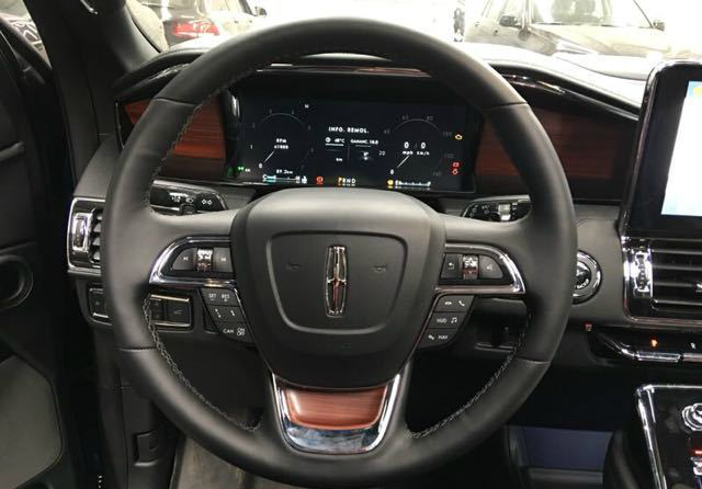 12.3寸全液晶仪表盘