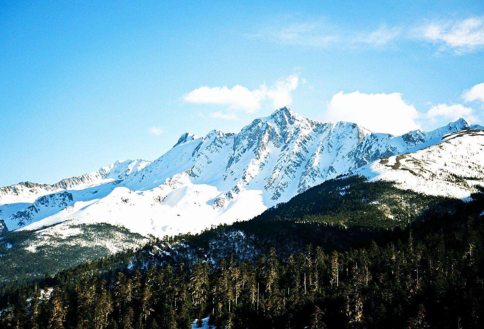 中国最美山峰:被吉尼斯世界纪录认证,美景照片成手机背景图!