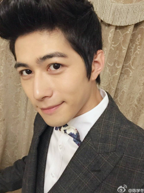 7岁遭父母抛弃,被大姨抚养长大,如今身家上亿还是租房子住