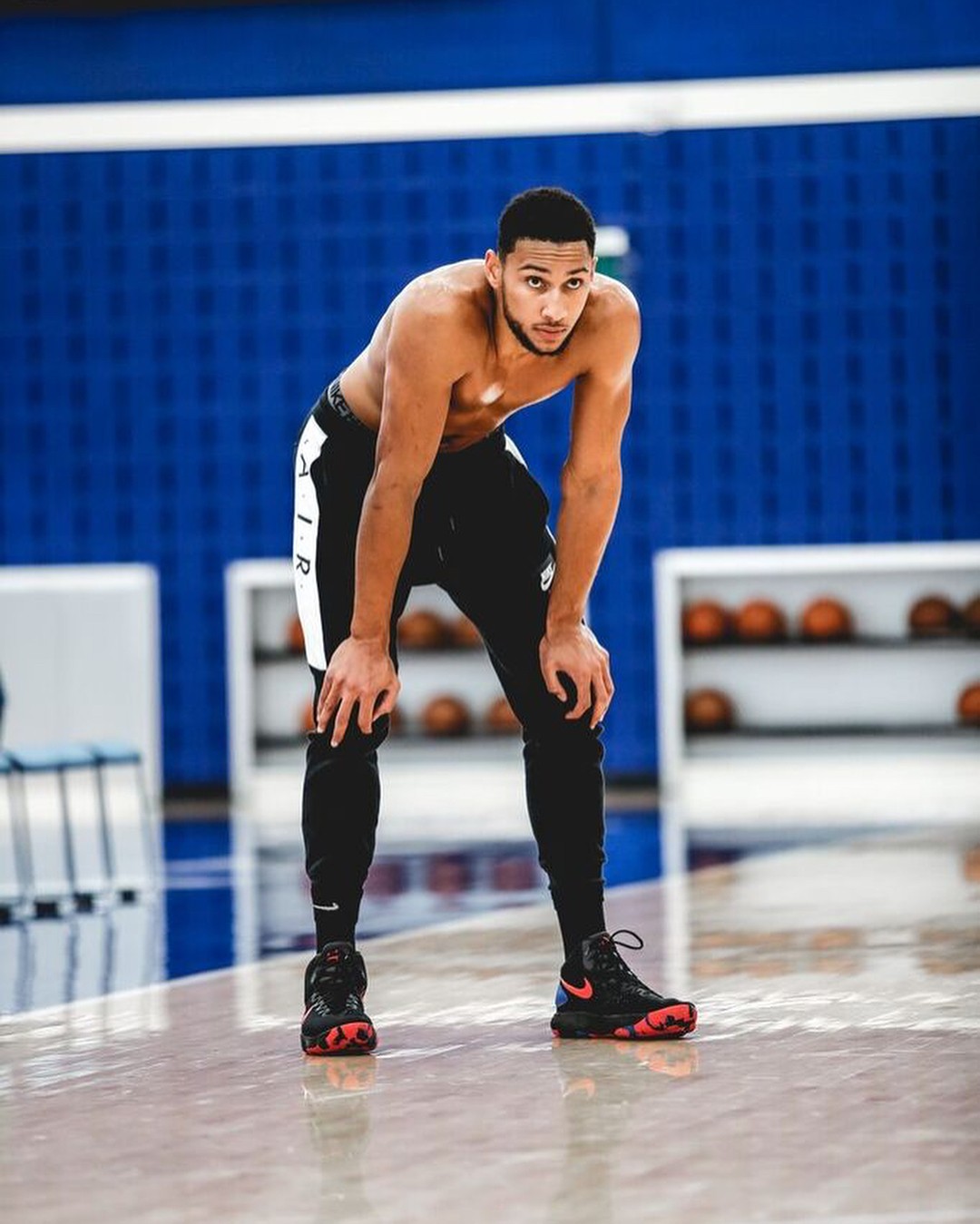 本西蒙斯帅气阳光,身材特别棒!