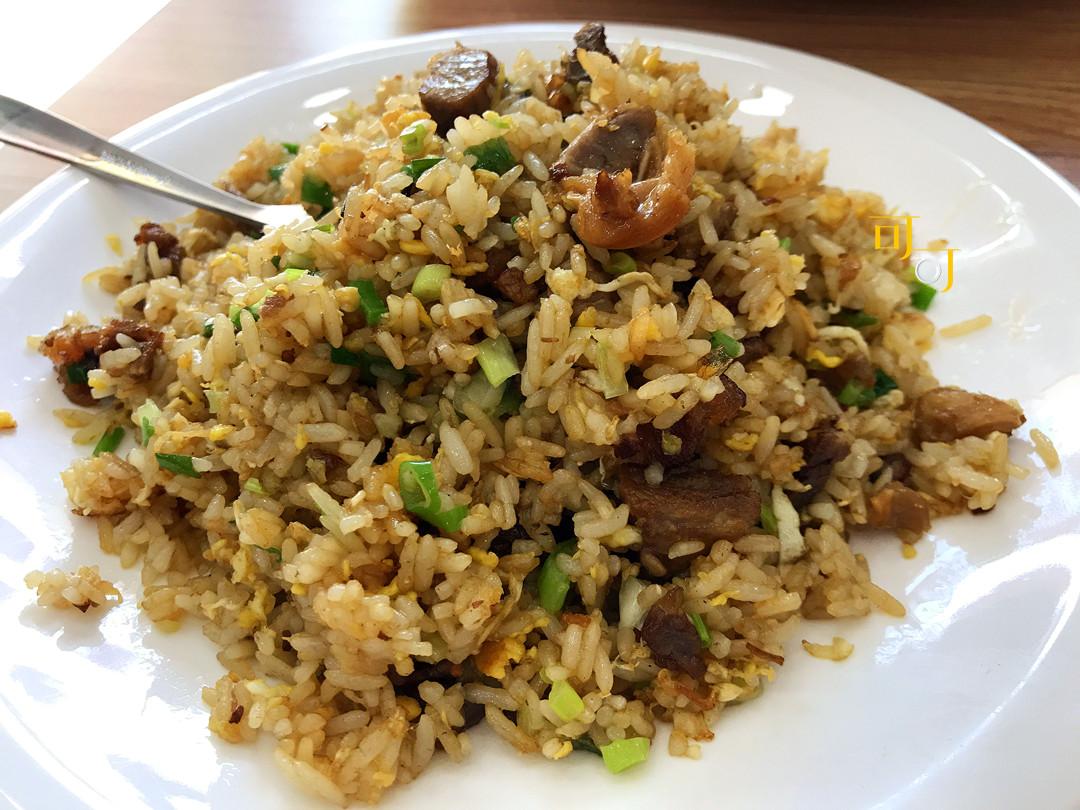 周末在奉化牛肉干面店里吃到一碗让人惊艳的牛肉炒饭