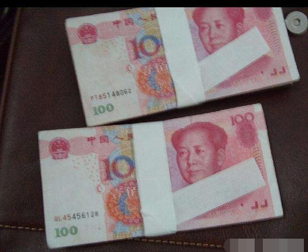 婆婆做生意老公给两万,早上路过菜市场,我把她的摊位掀了!