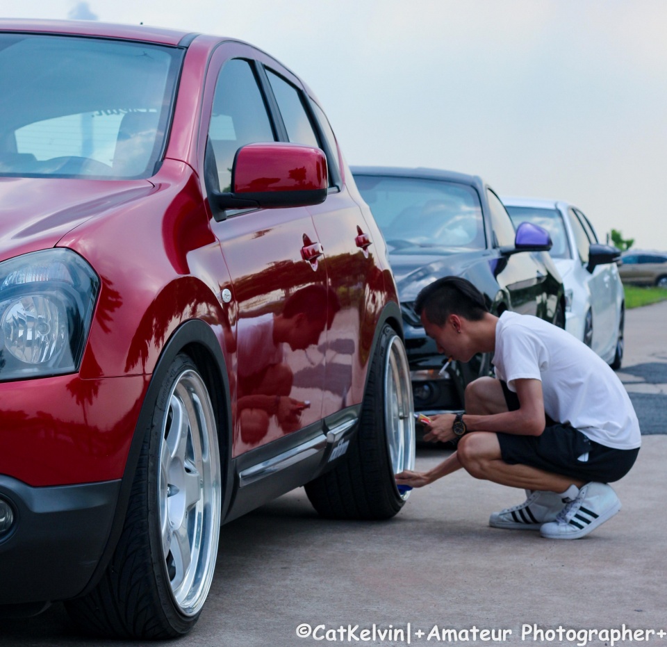 接手老妈的逍客改成低姿态,换了5套轮毂后终于找到理想状态!