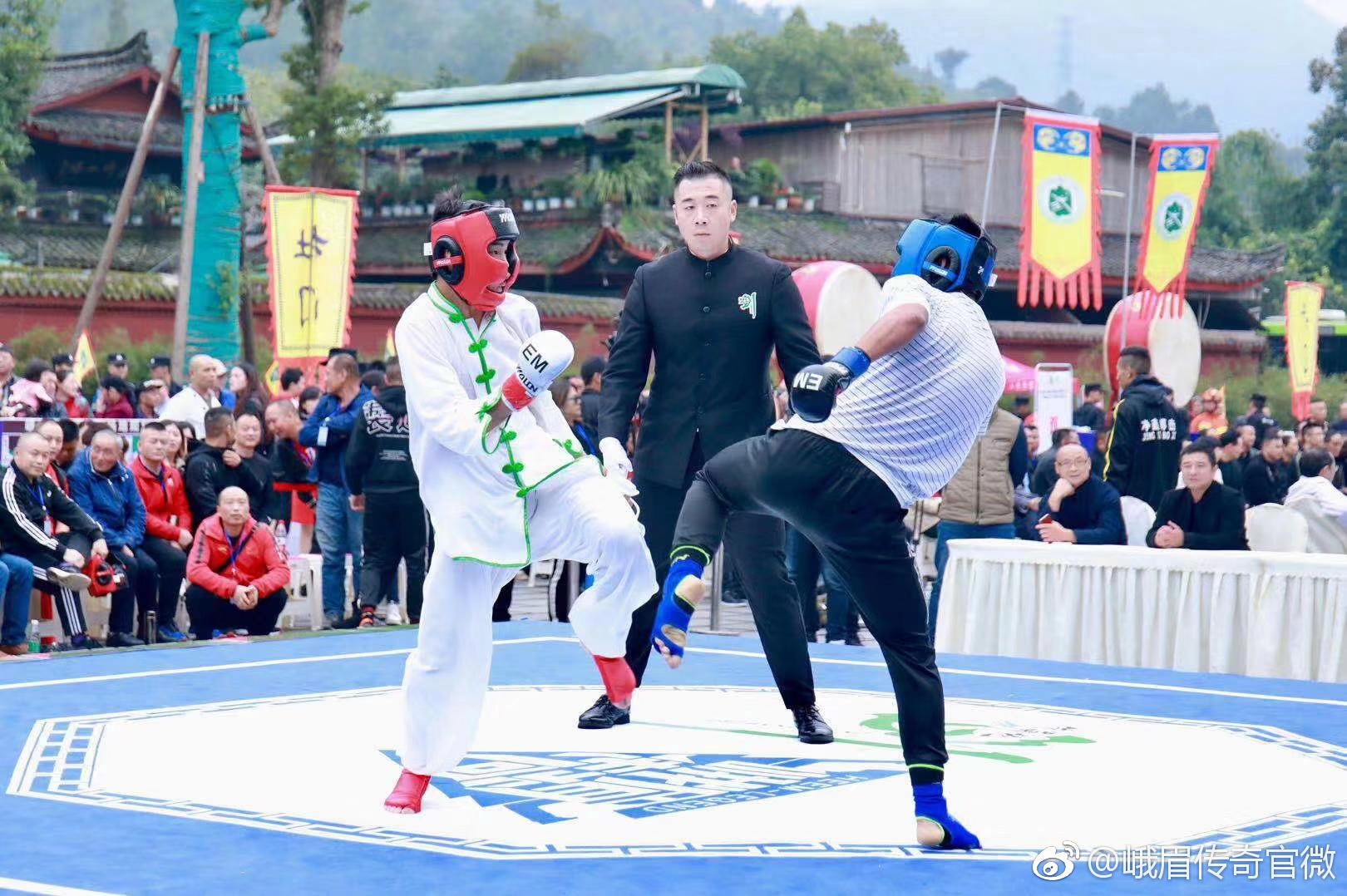 峨眉论剑传统武术擂台赛进行中,31号下午会为大家直播决赛部分。|擂台赛|峨眉|武术_新浪新闻