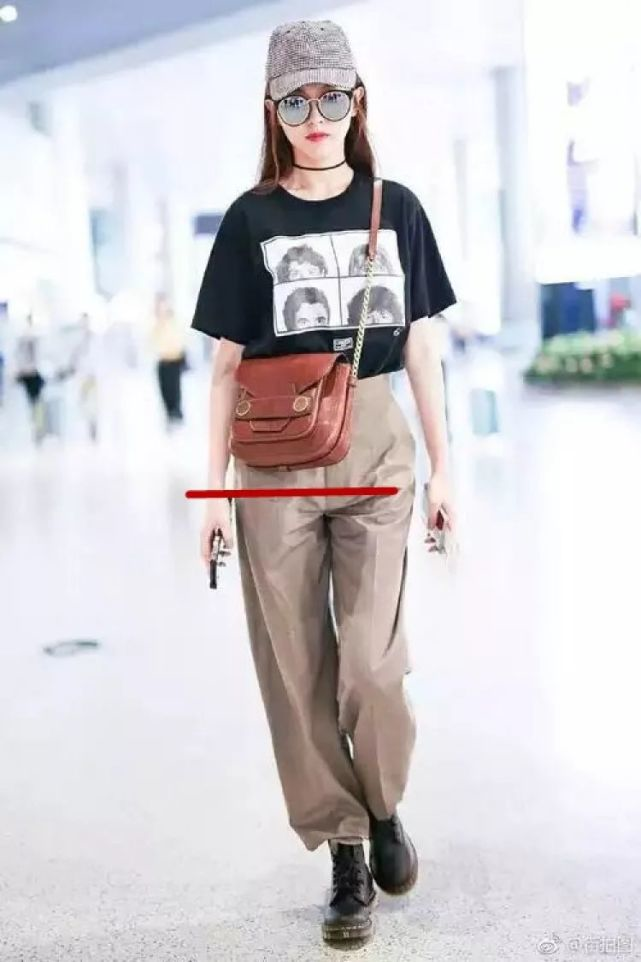 说腕线过档都是两米大长腿?沈月明显不合格,网友打抱不平:假的