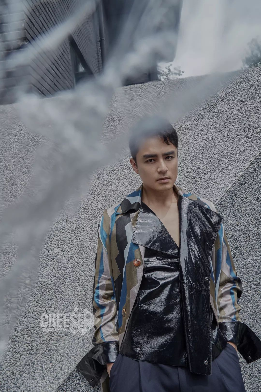 荧幕上的霸道总裁私下竟然这么暖出道多年明道还是那个少年