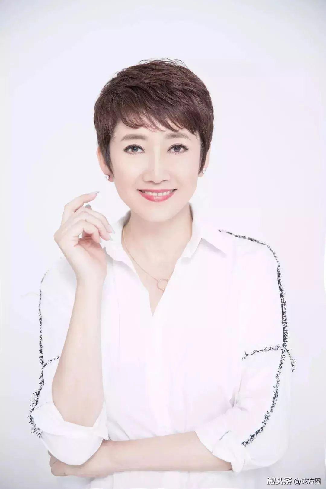 今58岁身材不输当年|王刚|倪萍|成方圆_新浪新闻