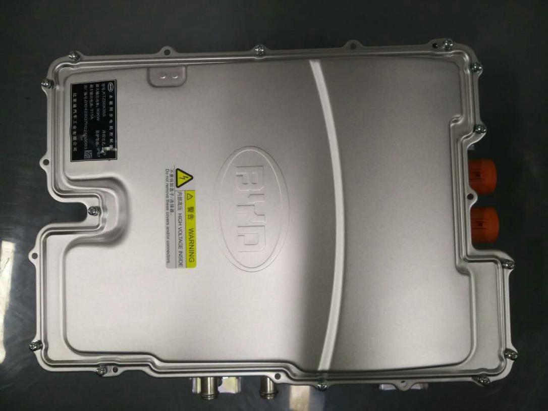 打破了国外专利和技术封锁,并首创电机驱动与车载充放电复用igbt的