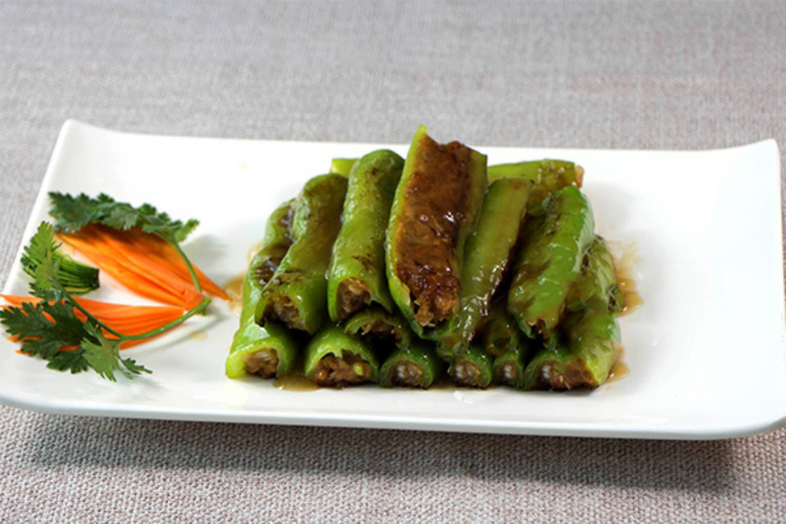 天天家常菜——煎酿辣椒香辣过隐!