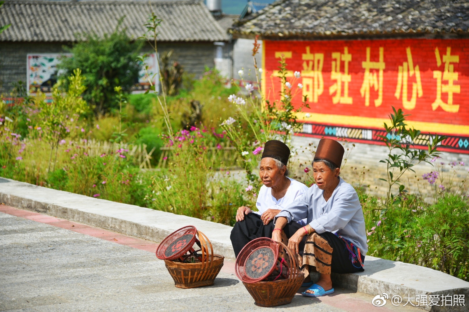 从盈江前往的路上,经过陇川县的户撒阿昌族乡