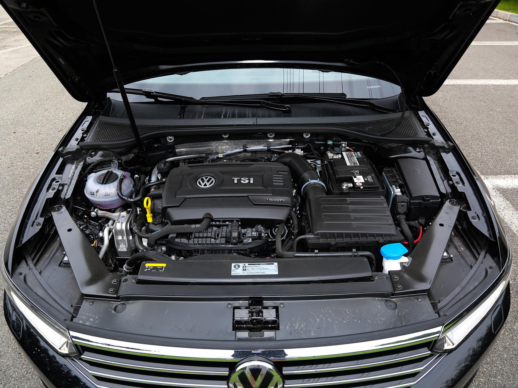 0t两款发动机,1.4t最大功率为150马力,最大扭矩为250nm;而2.