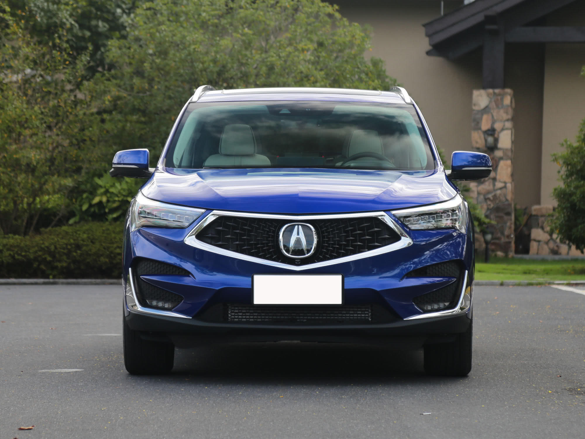 讴歌rdx,最便宜的豪华中型suv,配10at车长超x3!