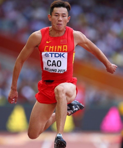 男子三级跳远曹硕