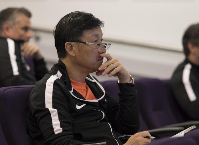 上港u21青年队上了次英式培训班 主帅成耀东直言收获颇丰!