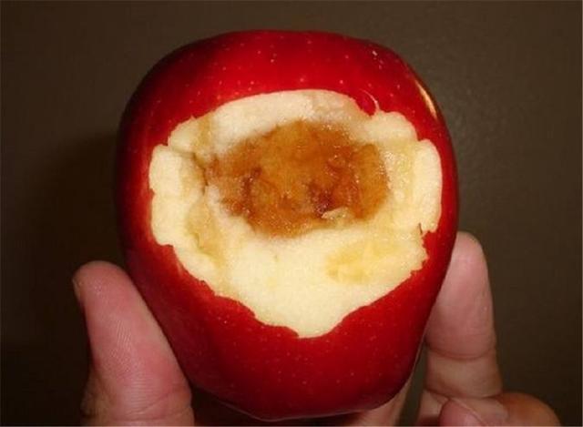 腐烂的苹果的样子图片图片
