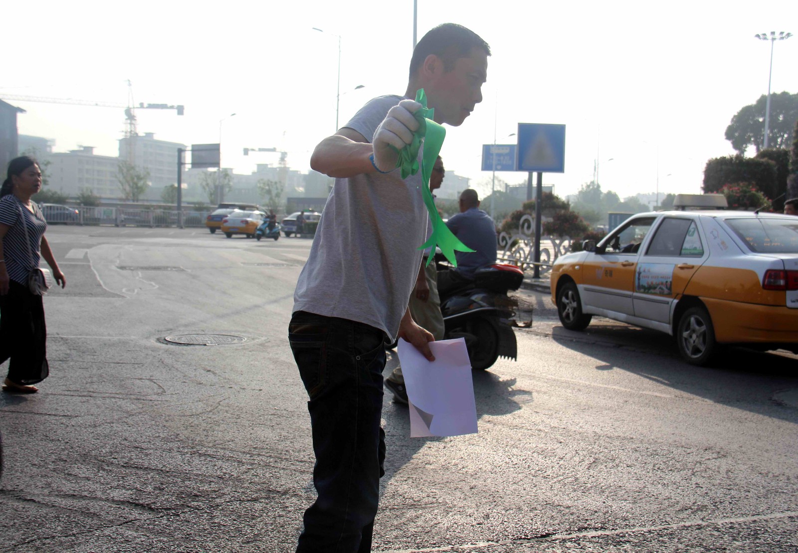 2018高考,镜头聚焦安徽出租车司机马本萱师傅第16次爱心送考