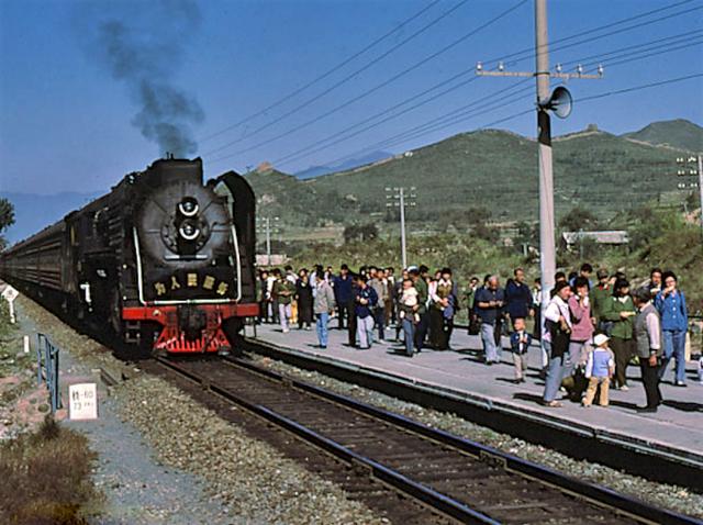 北京旧影1983年,冷清的地铁热闹的郊铁|西山|地铁|铁路_新浪新闻