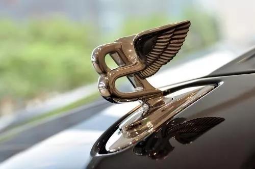 不管新手还是老司机看到b别装请保持清醒