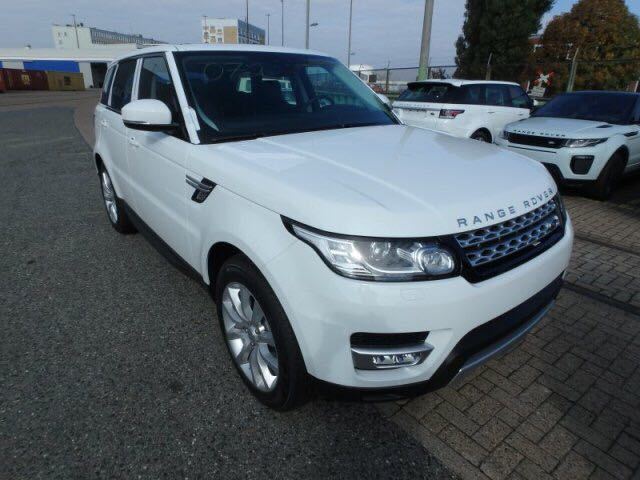 路虎揽胜运动3.0柴油参数配置报价多少空间评测内饰实拍