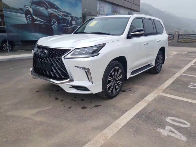 lx570雷克萨斯图片,全新雷克萨斯570图片 2018款雷克萨斯lx570加版与中东版配置及性能各有什么样的优势