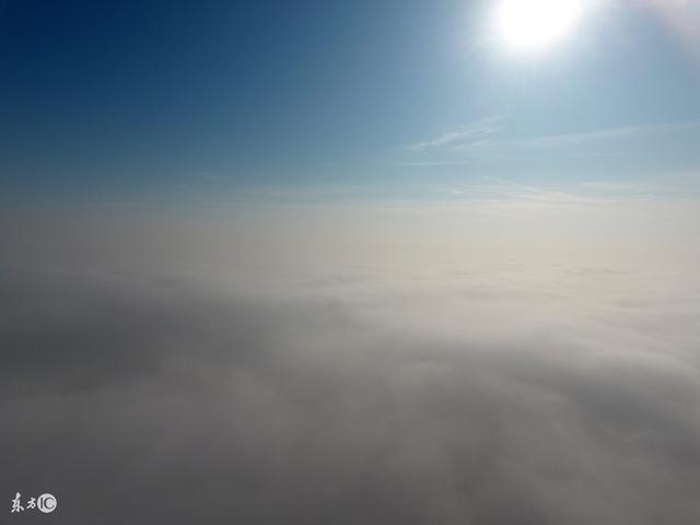 经典语录:回首望,岁月无痕;向前看,阳光明媚