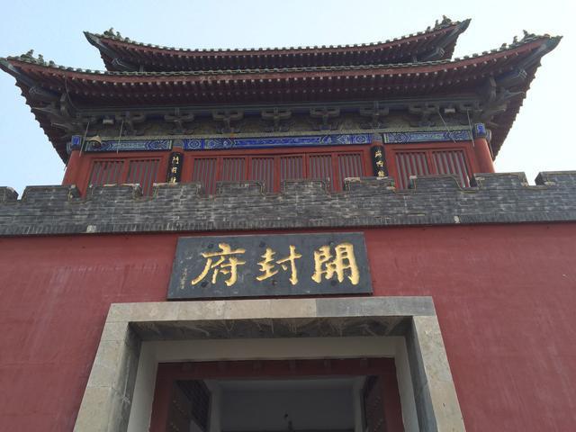 一场惊动皇上的"罢考",闹事考生被斩百姓为何纷纷拍手称快?