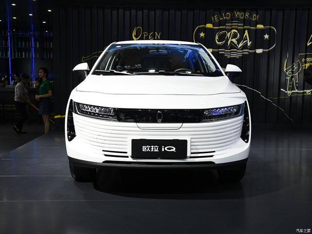 感受不一样的电动跨界风试驾长城欧拉iq