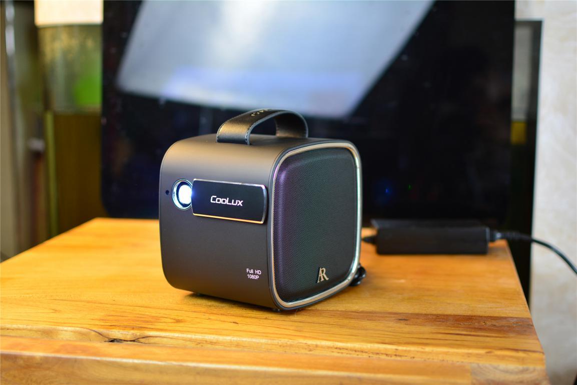 酷乐视r4s体验:看电影不一定到电影院!家中自带120寸大屏