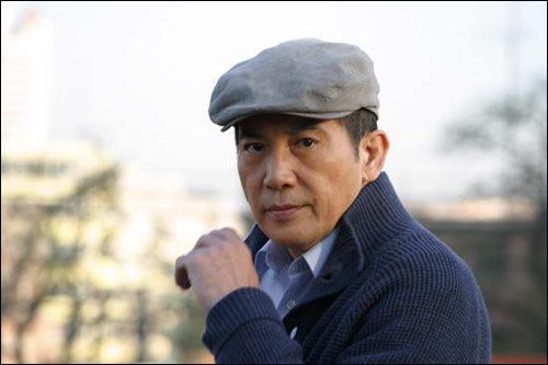 71岁秦汉近照曝光,网友:终于知道林青霞为什么苦恋他那么多年