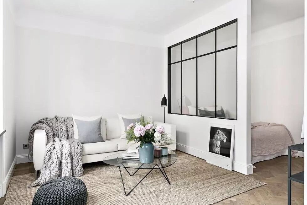 玻璃半隔断有人说全隔断的就不能叫隔断了应该叫玻璃墙