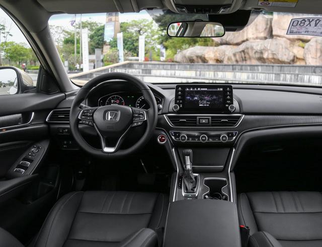十代雅阁,搭1.5t cvt,超低油耗,让你不相信自己的眼睛