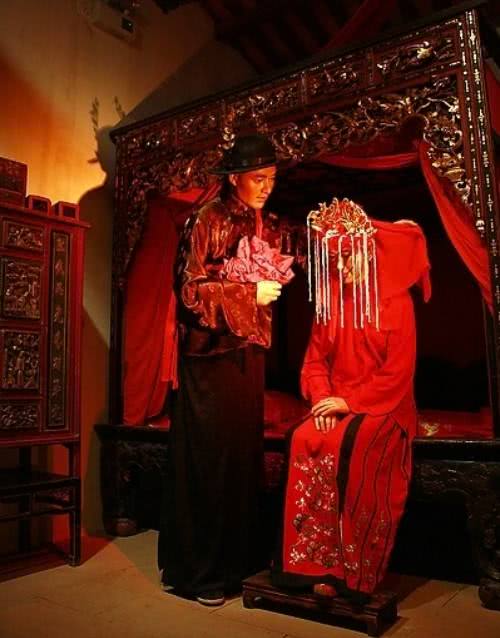 "高嫁低娶"将成历史,"门当户对"渐成主流,|门当户对|婚姻|主流_新浪