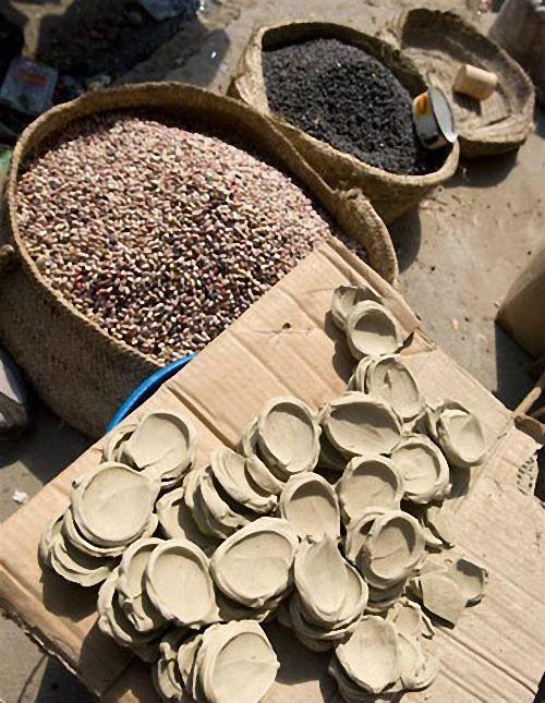 一个靠吃泥巴充饥的国家|海地|泥巴|泥土_新浪新闻