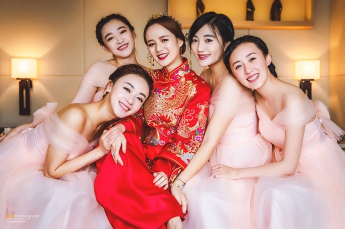 延禧攻略魏璎珞吴谨言伴娘照为何走红竟盖过新娘的风头